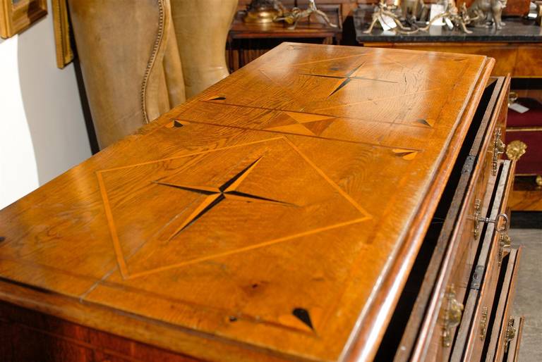 Italian Late 18th Century Four-Drawer Commode with Marquetry and Banding 4