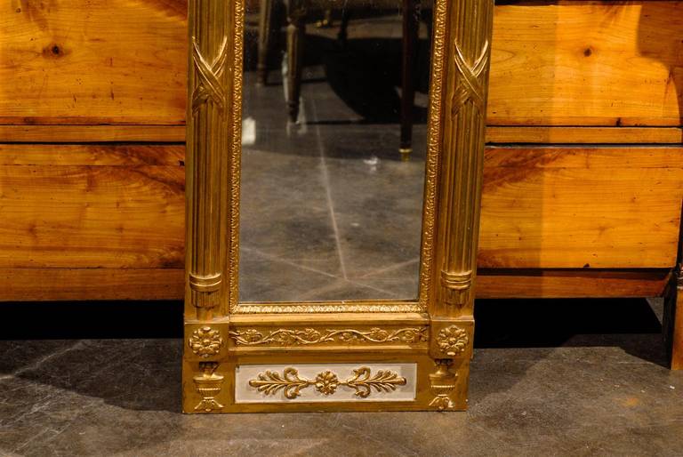 French Louis XVI Style Early 19th Century Narrow Giltwood Trumeau Mirror For Sale 1