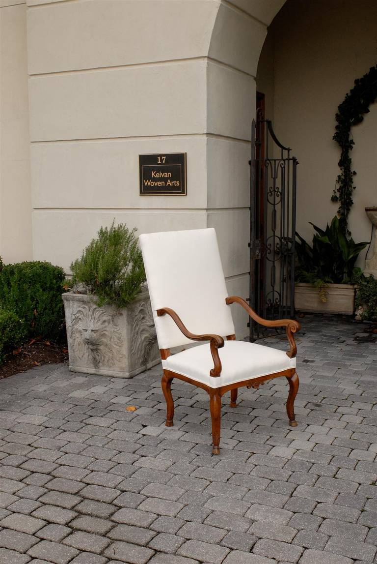 Pair of French Walnut Régence Style Upholstered Armchairs, circa 1820 In Good Condition For Sale In Atlanta, GA