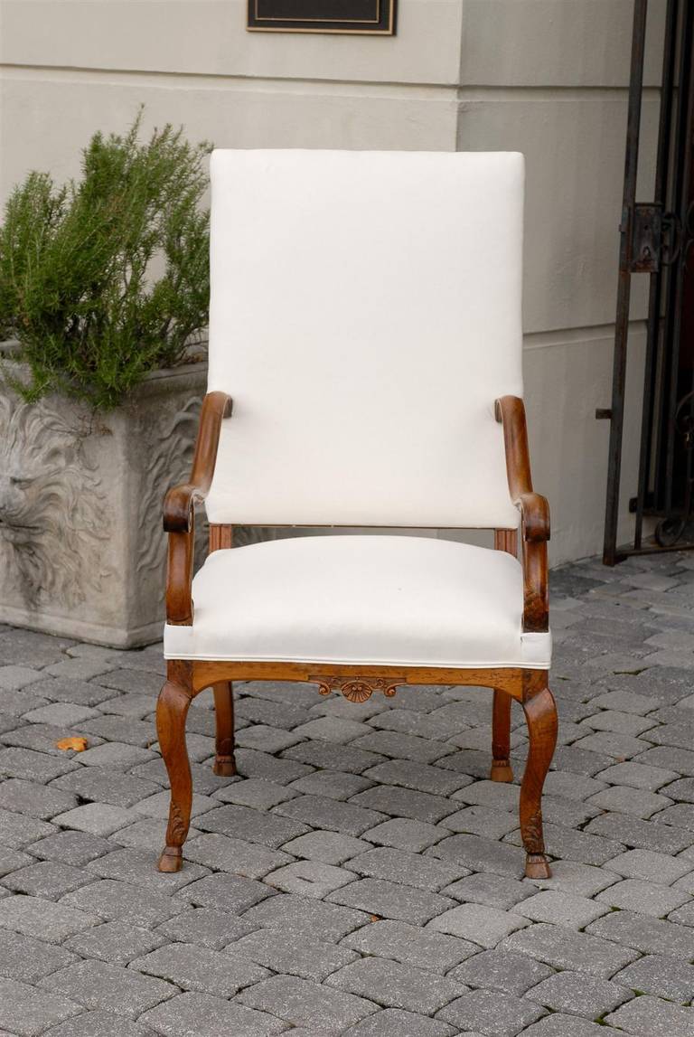 19th Century Pair of French Walnut Régence Style Upholstered Armchairs, circa 1820 For Sale