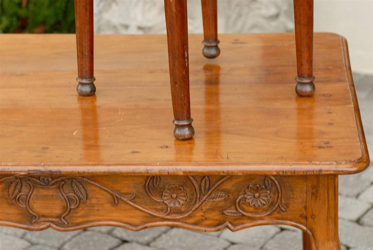 English Yew Wood Stool with Squirrel Themed Needlepoint Upholstery, circa 1860 6