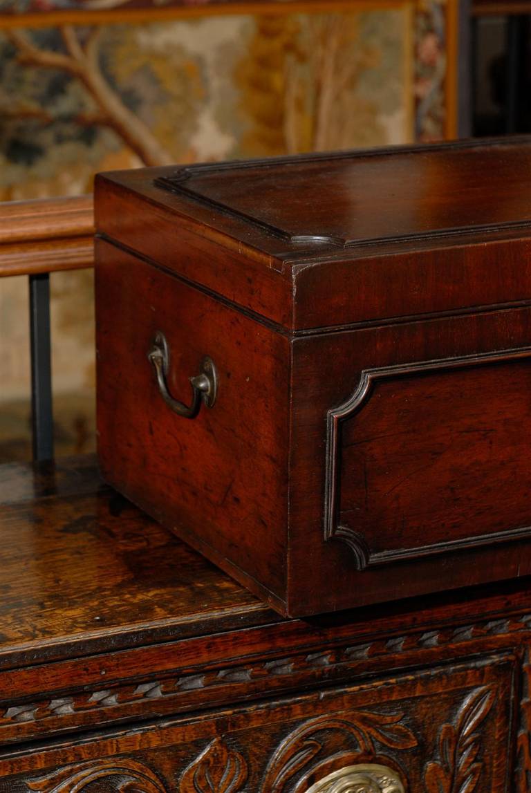 18th Century English Early Georgian Mahogany Box with Original Handles For Sale 3