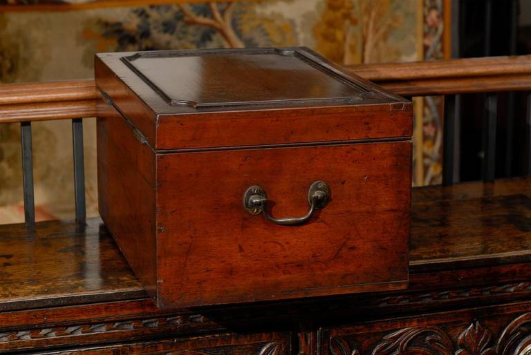 18th Century English Early Georgian Mahogany Box with Original Handles For Sale 2