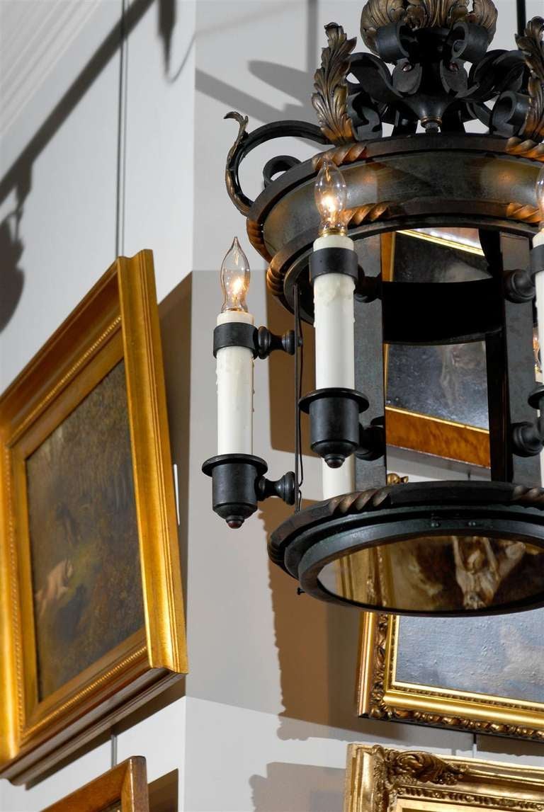 Farol francés de bronce de seis luces con decoración de follaje de principios de siglo en venta 1