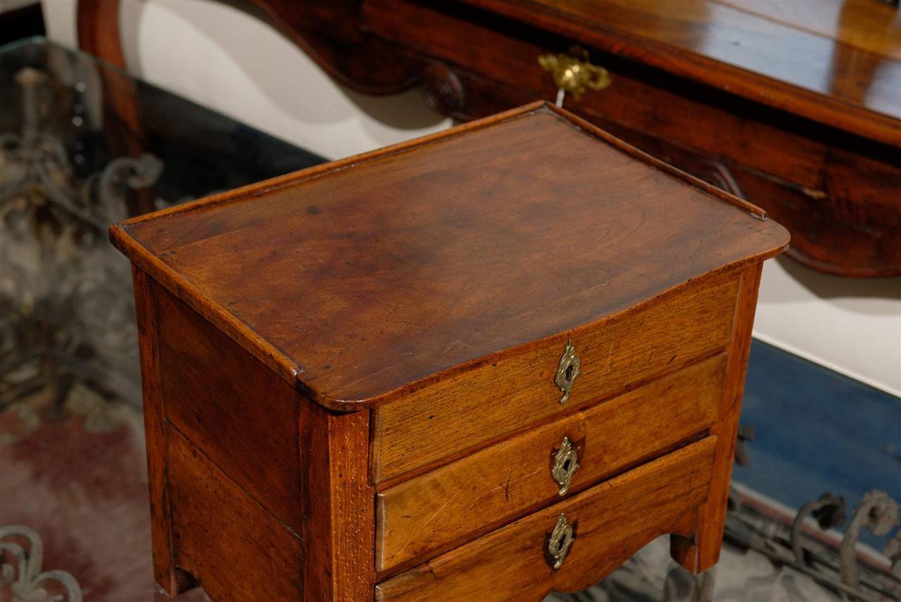 French Miniature Oak Commode Table Top from the Early 19th Century For Sale 1
