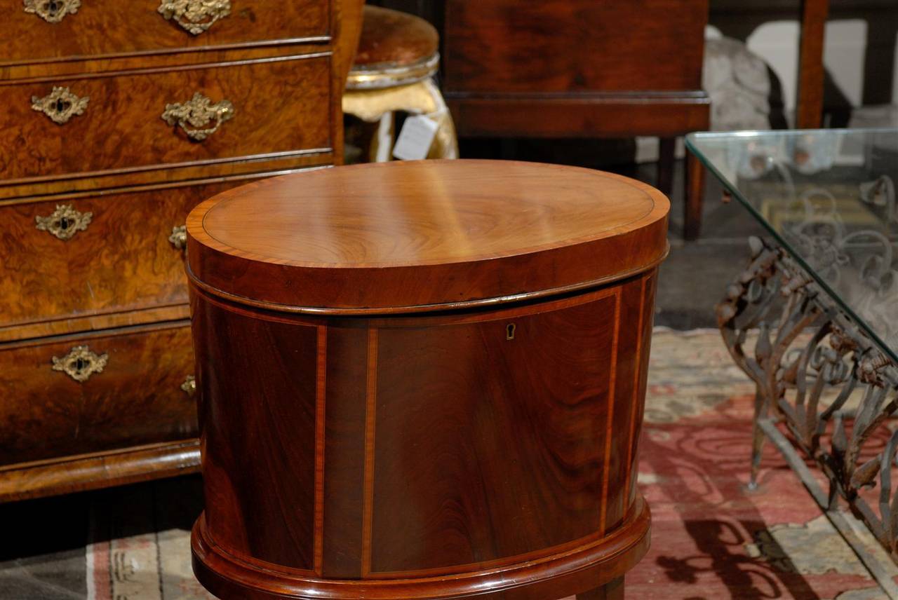 English 1870s Mahogany Cellarette with Banded Inlay, Splayed Legs and Casters 3
