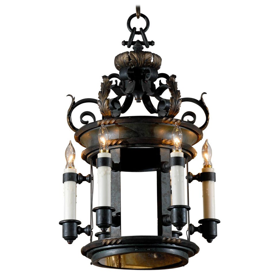 Lanterne à six lumières en bronze français avec décor de feuillage du début du siècle