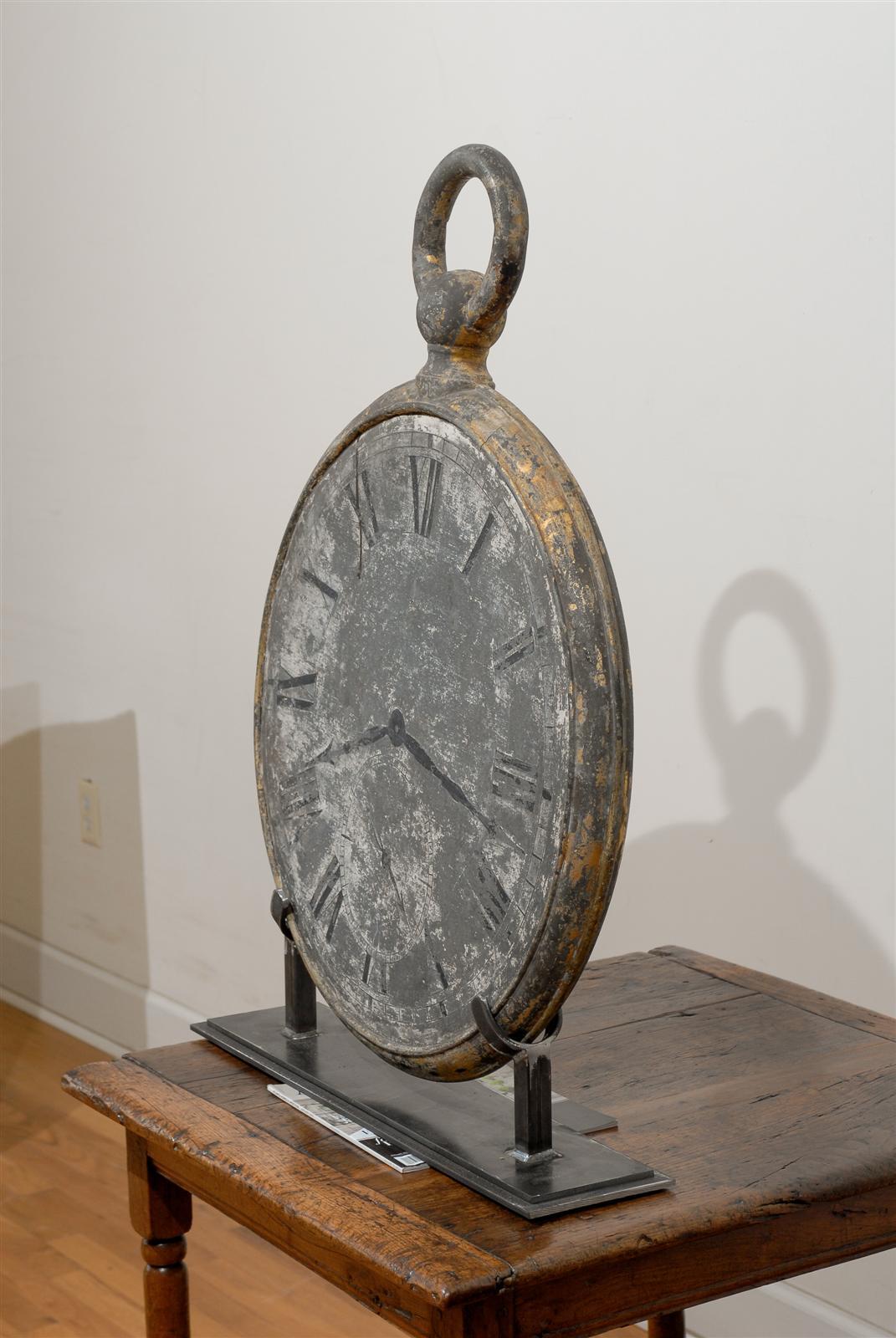 Großes Zink-Uhrhandelsschild auf maßgefertigtem Ständer, Mitte des 19. Jahrhunderts (Eisen) im Angebot