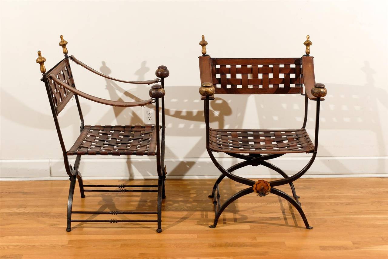 Pair of Italian Campaign Savonarola Chairs with Woven Leather Seats, circa 1960 2