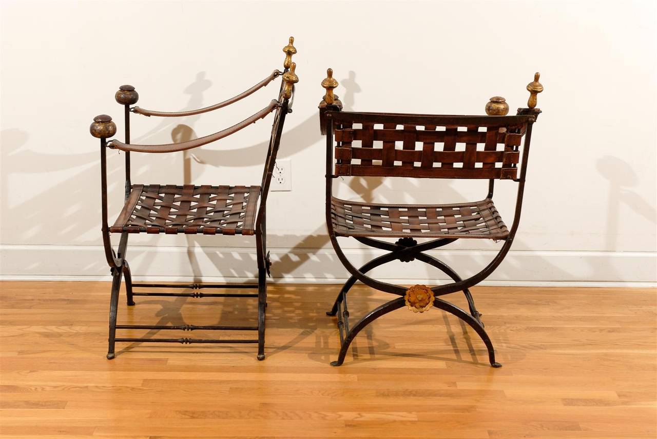 Pair of Italian Campaign Savonarola Chairs with Woven Leather Seats, circa 1960 4