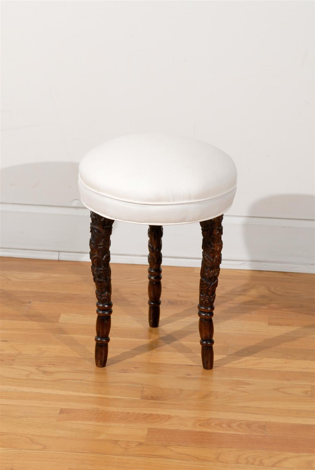 Black Forest German 1880s Single Stool with Upholstered Seat and Carved Legs In Good Condition In Atlanta, GA