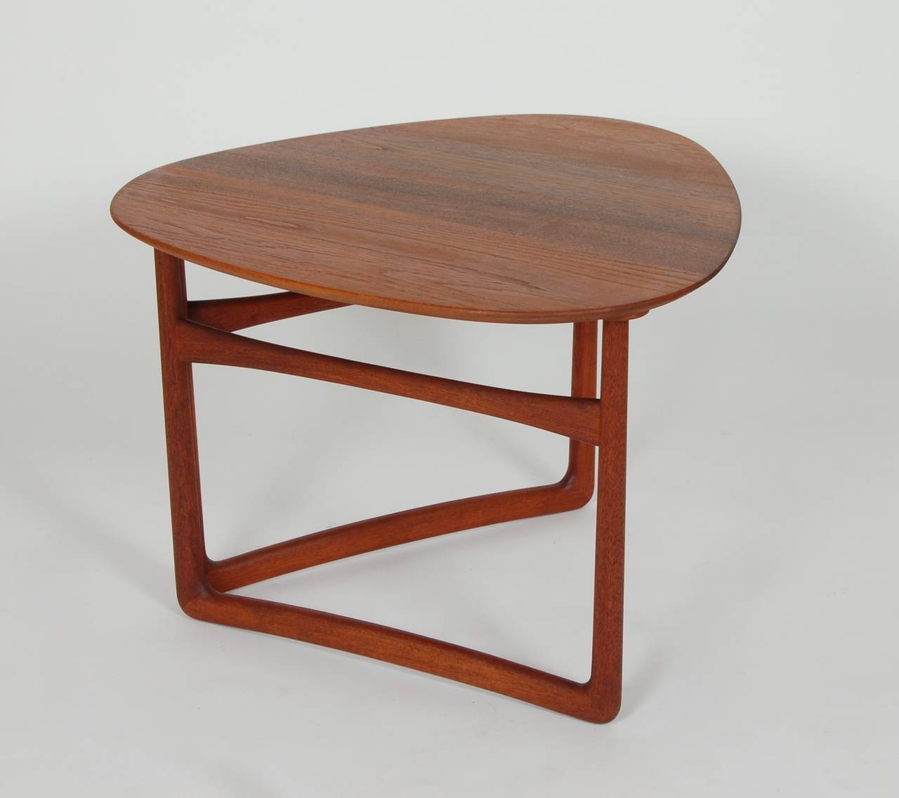 Peter Hvidt Folding Side Table In Excellent Condition In San Francisco, CA