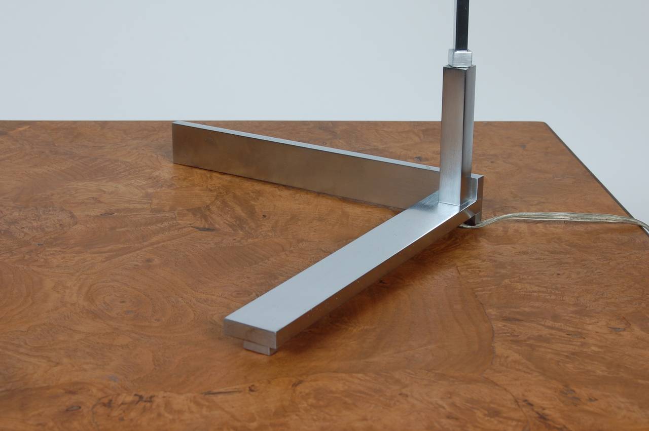 Modernist Casella Table Lamp 2