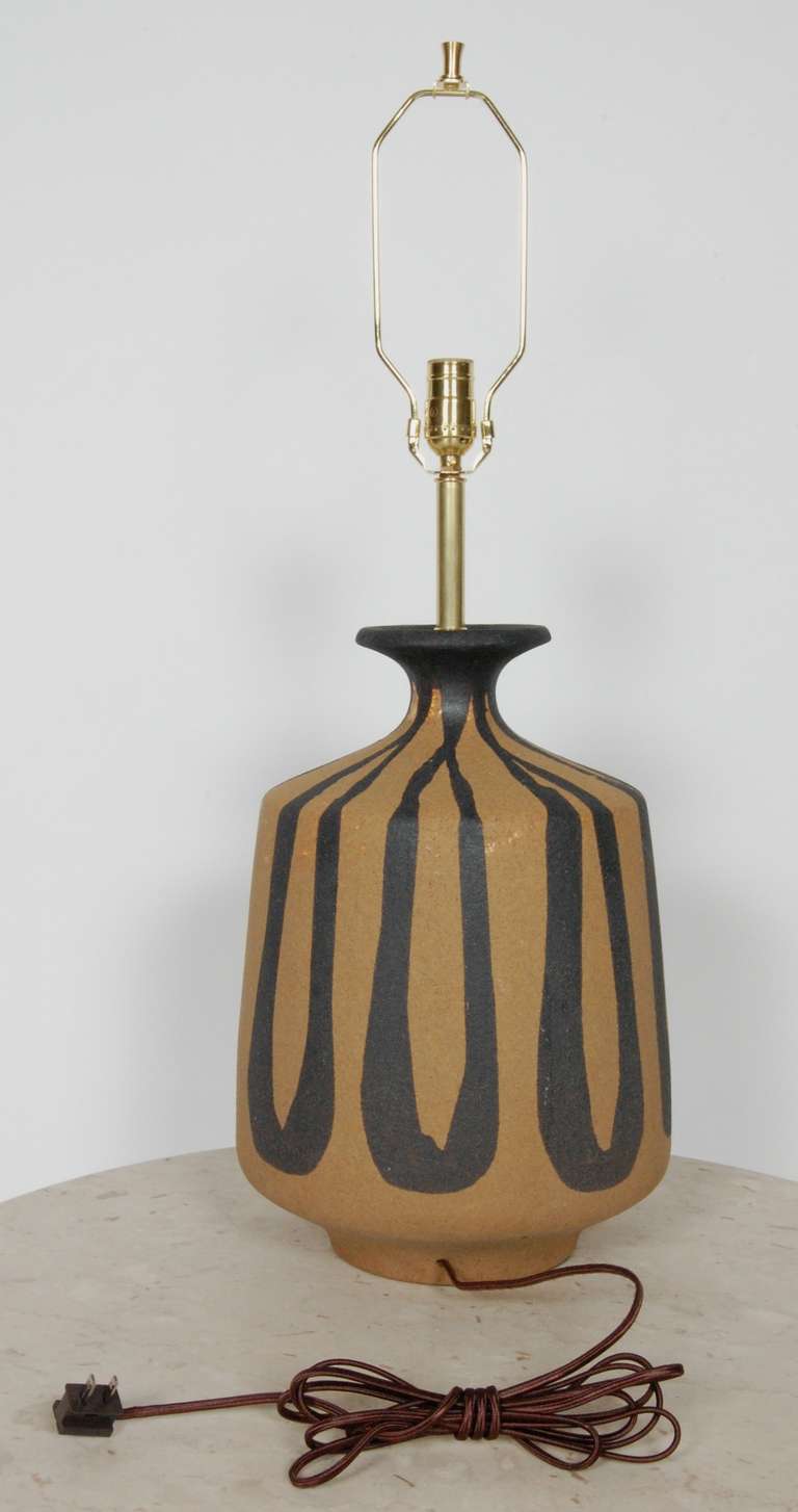 Mid-20th Century Modernist Abstract Ceramic Table Lamp