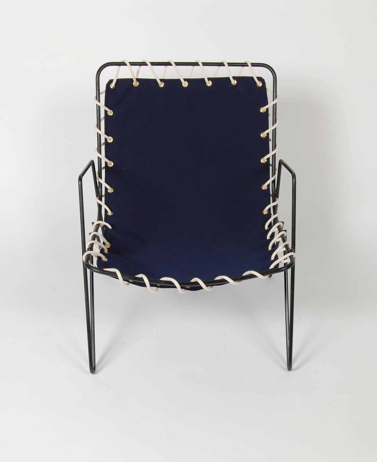 Modernist Iron and Blue Canvas Patio Lounge Chair, 1950s In Good Condition In San Francisco, CA