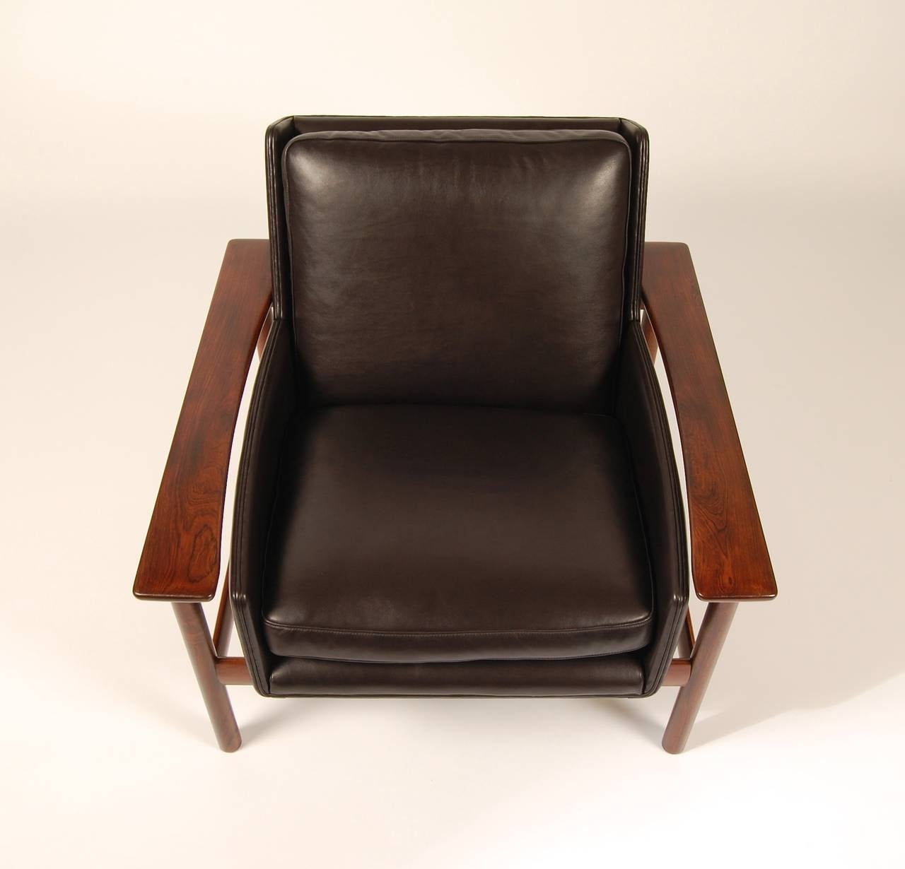 Dokka Rosewood and Leather Lounge Chair Scandinavia Modern 2