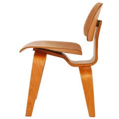 Eames Dining Chair DCW