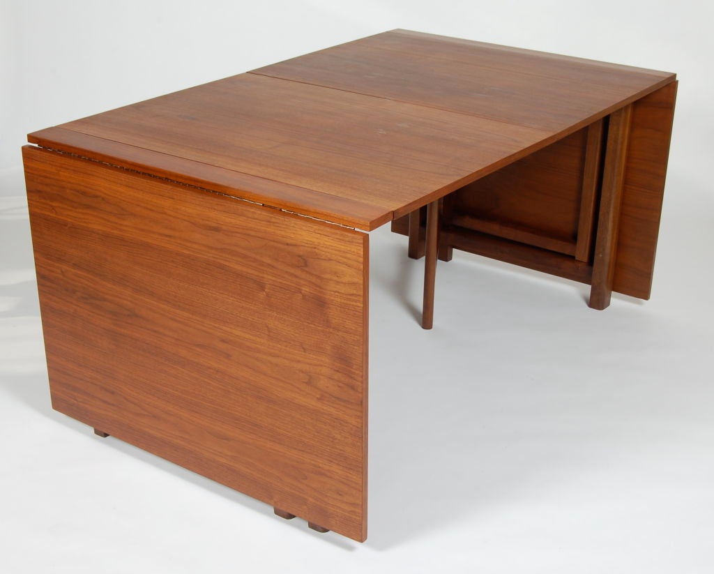 Walnut Gate-leg Folding Dining Table