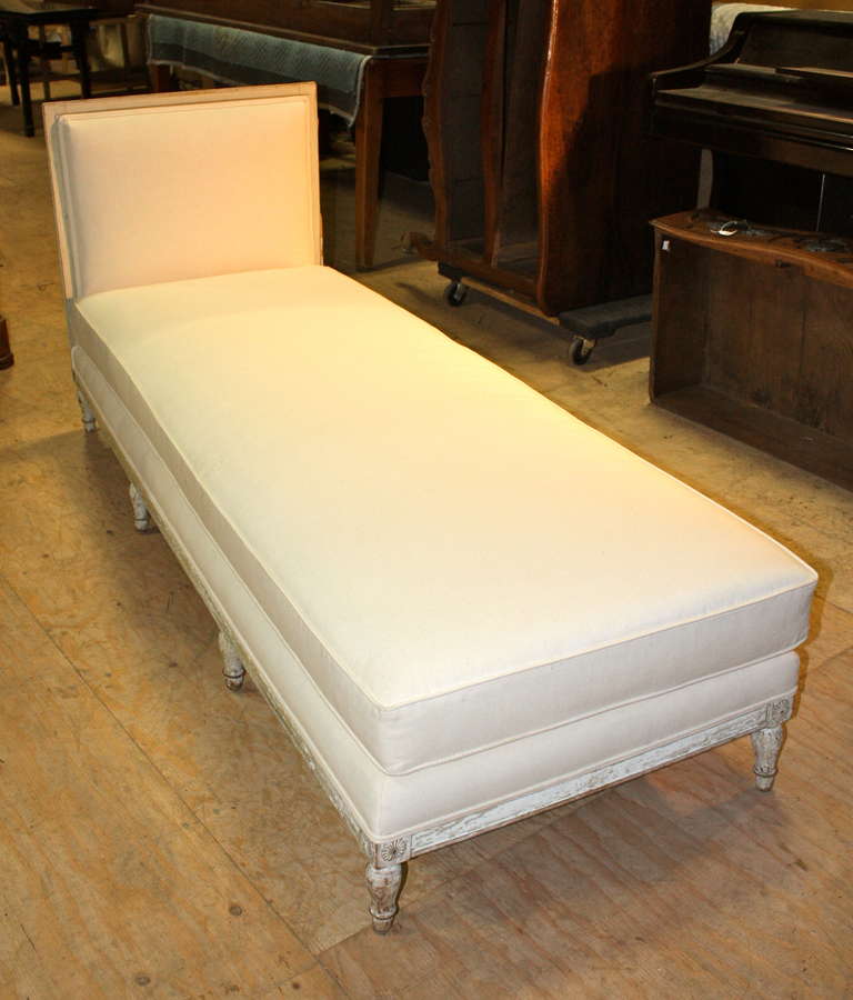 19th Century French Directoire Day Bed 1