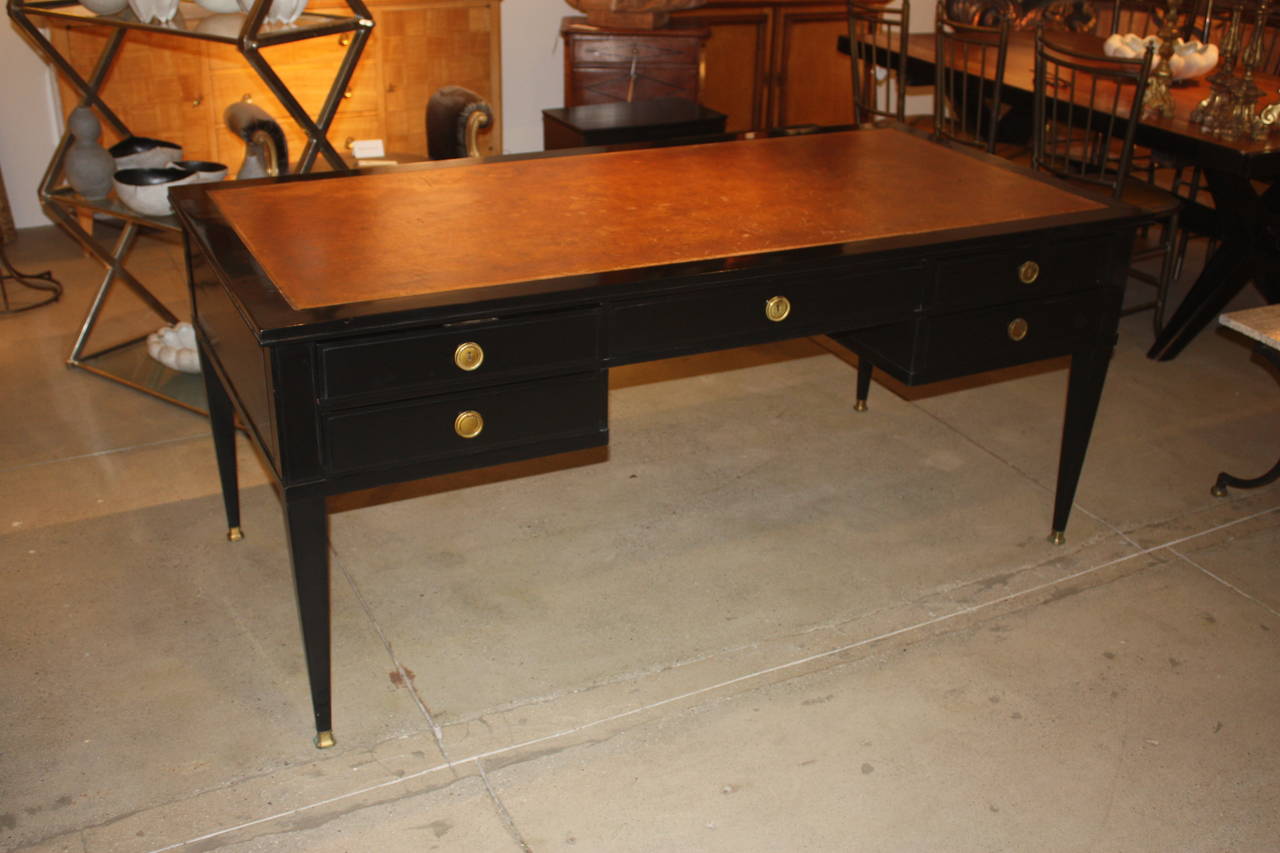 1940s Louis XVI Style Bureau Plat in Black Lacquer In Excellent Condition In Doylestown, PA