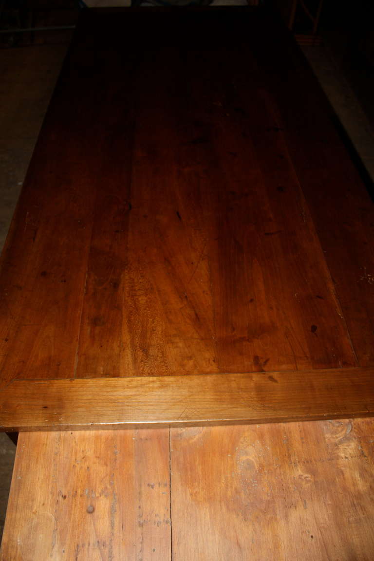 A French Cherrywood Farm Table In Good Condition In Doylestown, PA