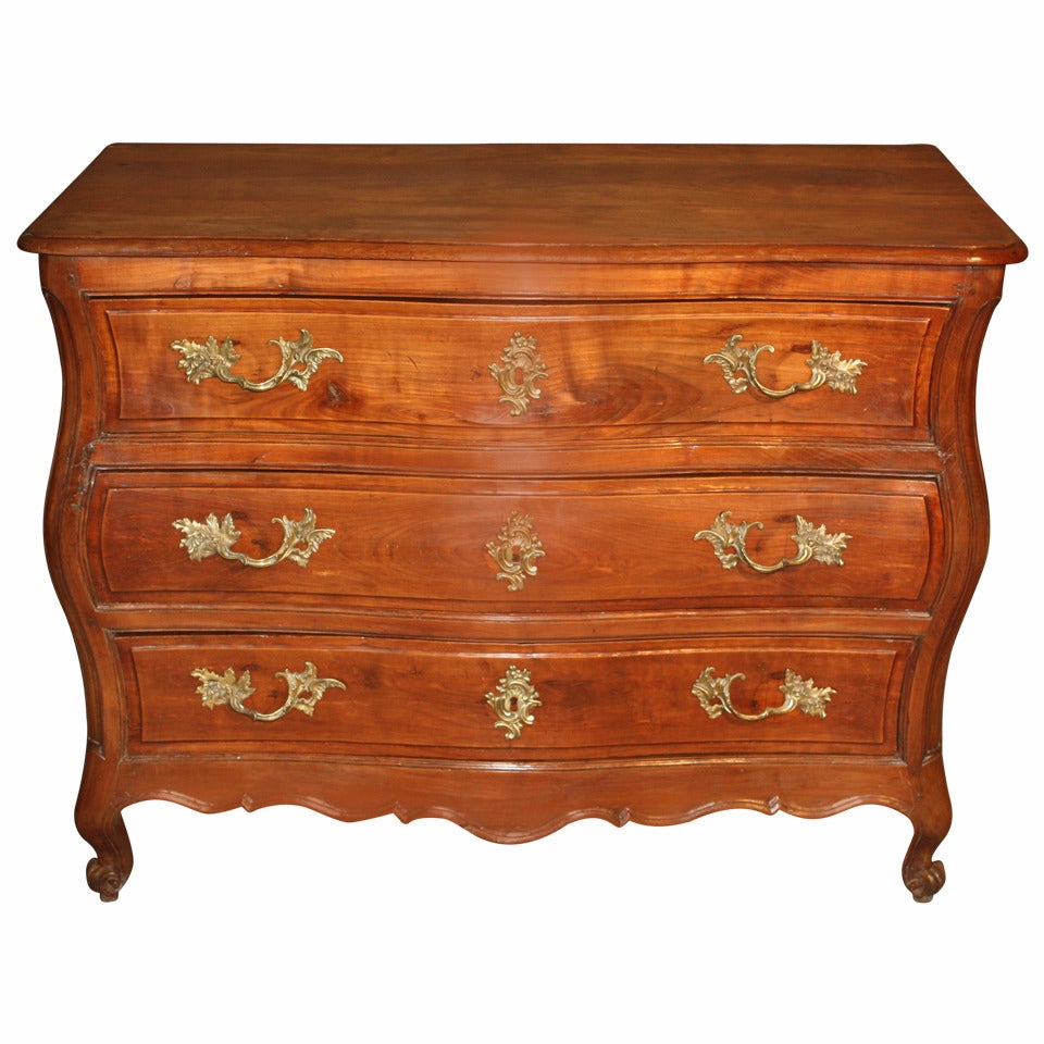 A Fine Louis XV Bombe' Commode, 18th Century