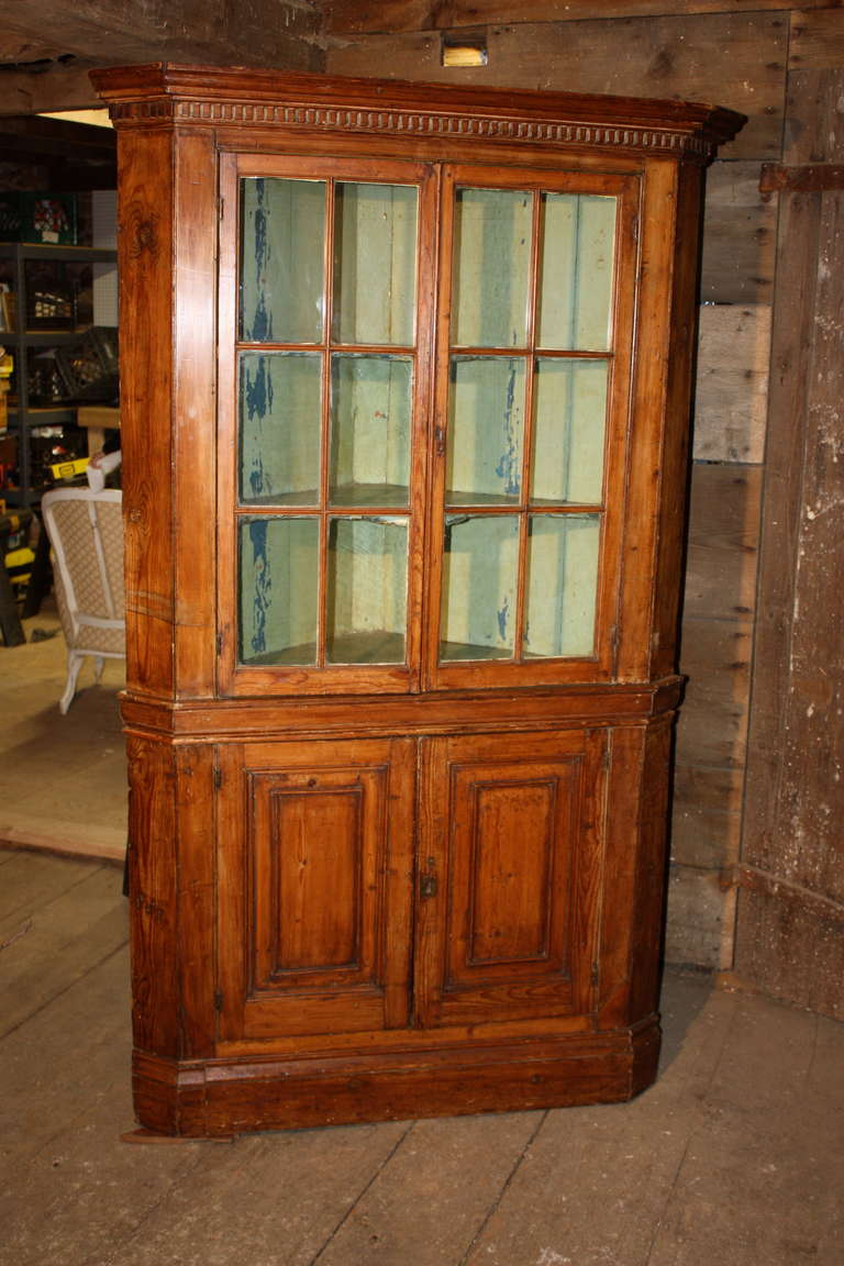 George III American Pine Corner Cabinet, 18th Century