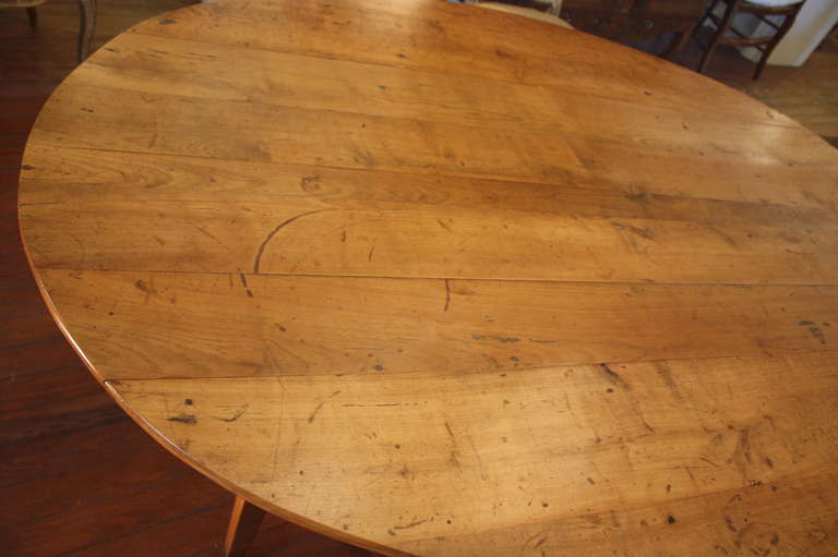 19th Century French Oval Drop-leaf Farm Table 1