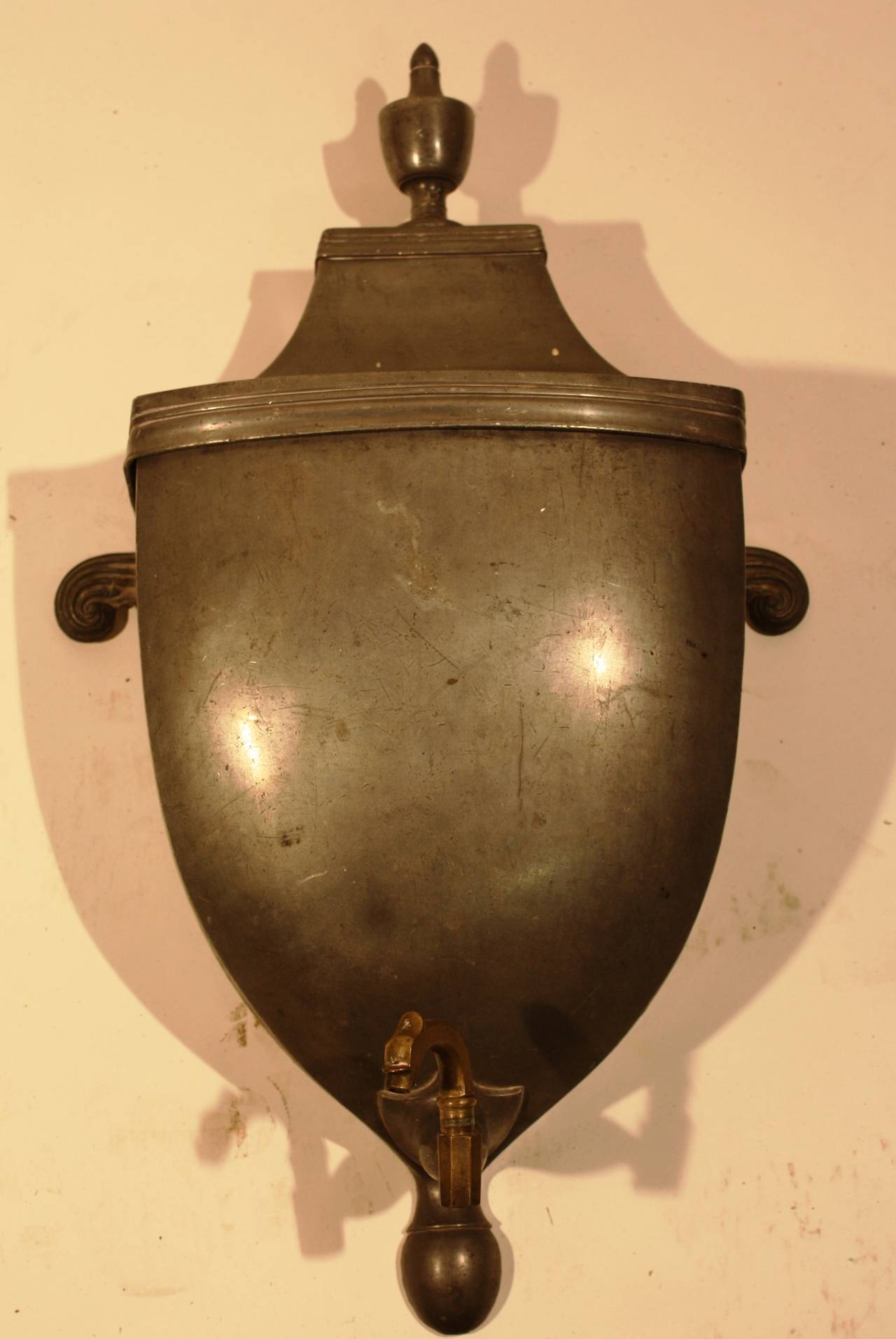 French Empire Period Pewter Lavabo In Good Condition In Doylestown, PA