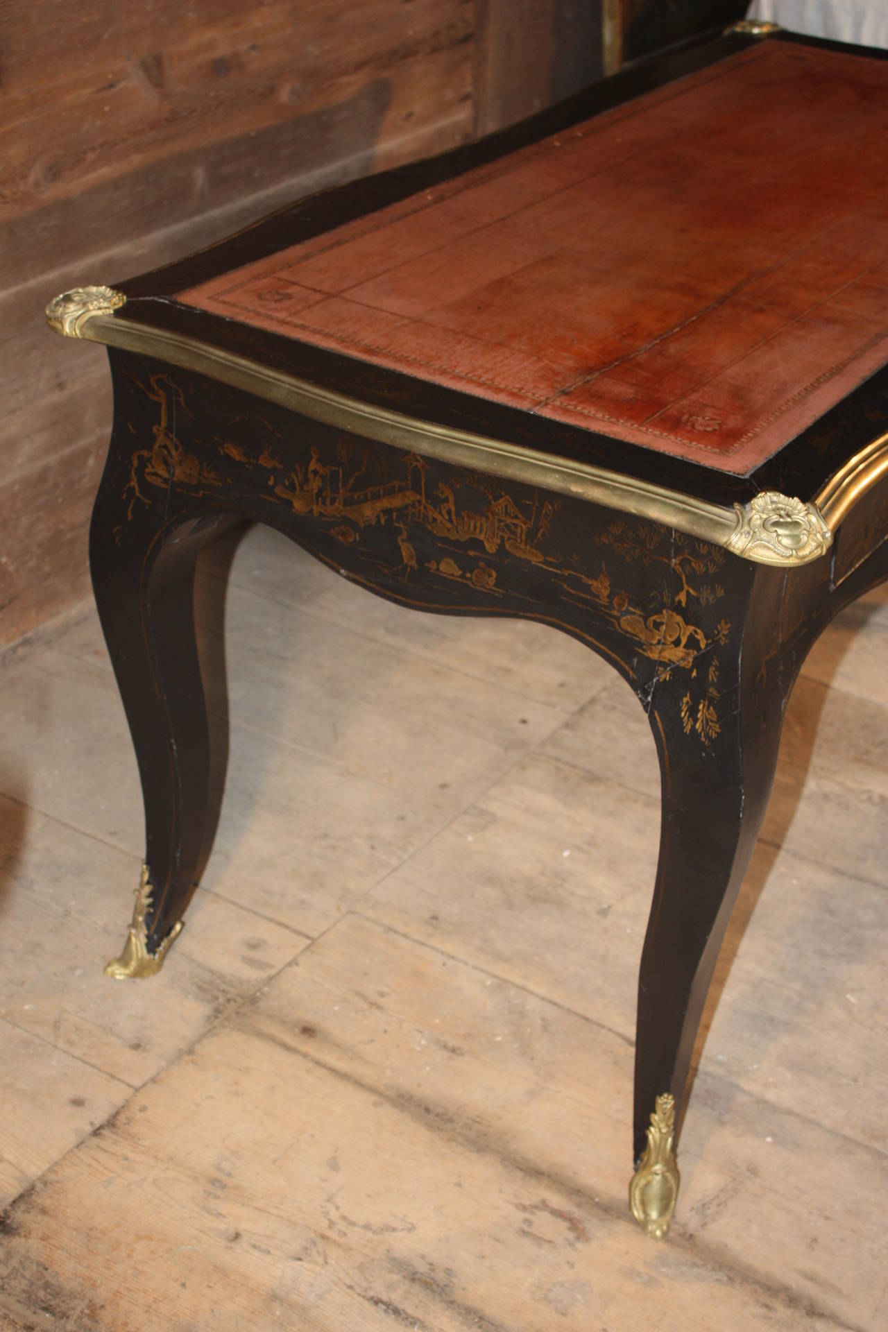 Louis XV Style Japanned Bureau Plat, circa 1810 In Excellent Condition In Doylestown, PA