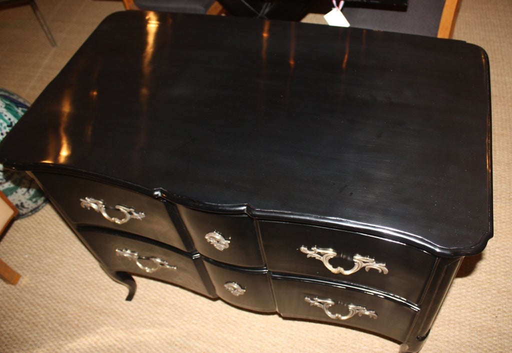 18th Century French Louis XV Black Lacquer Commode 1