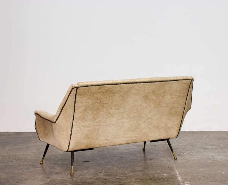 Settee by Gio Ponti In Good Condition For Sale In New York, NY