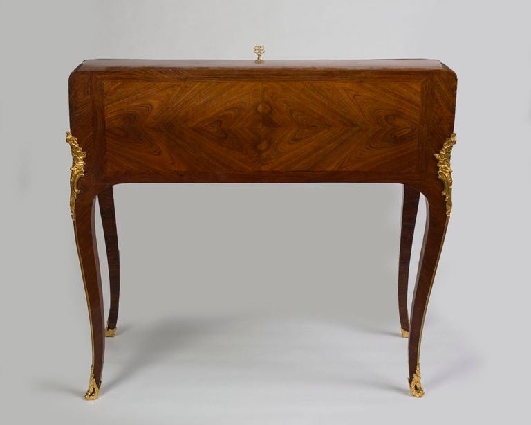 Louis XV Ormolu-Mounted Tulipwood Bureau en Pente, attributed to Migeon In Good Condition For Sale In Kittery Point, ME