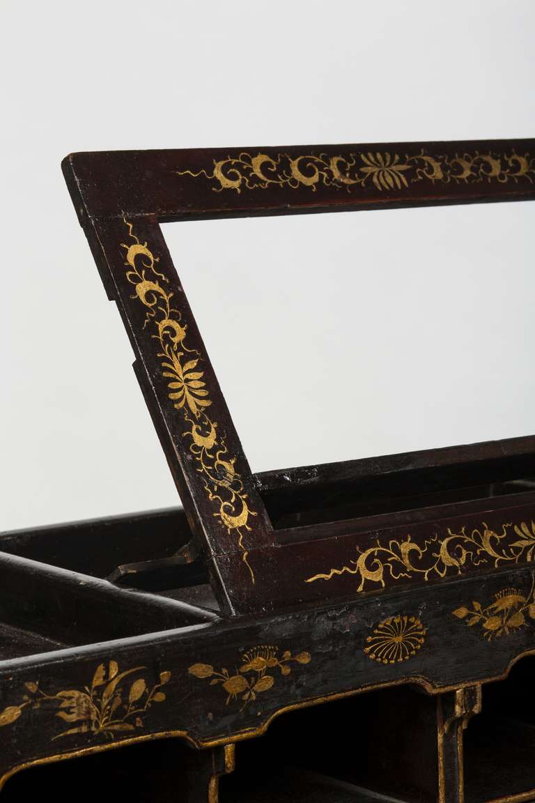 18th Century and Earlier Rare George II Chinoiserie Lacquered Metamorphic Triple Flap Games Table For Sale