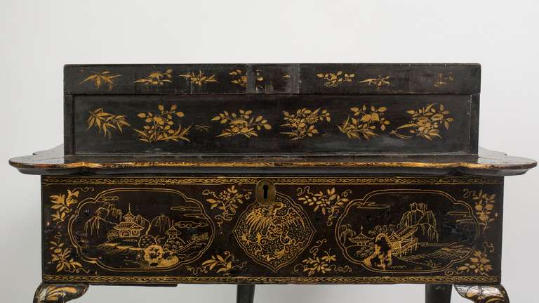 Seltener Chinoiserie-Spieltisch mit drei Klappen, lackiert, Metamorphic, George II. im Angebot 3