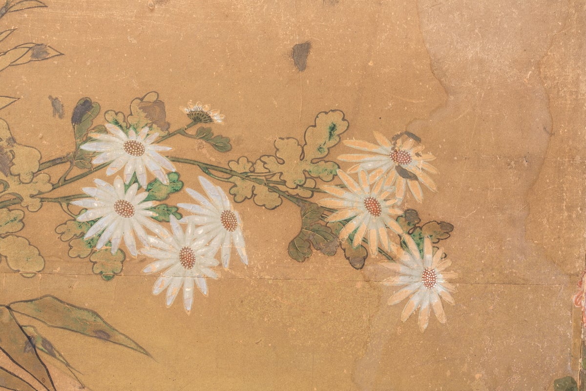 Depicting chrysanthemums, birds on bamboo branches and clouds.
Attached to the reverse is a label, 
