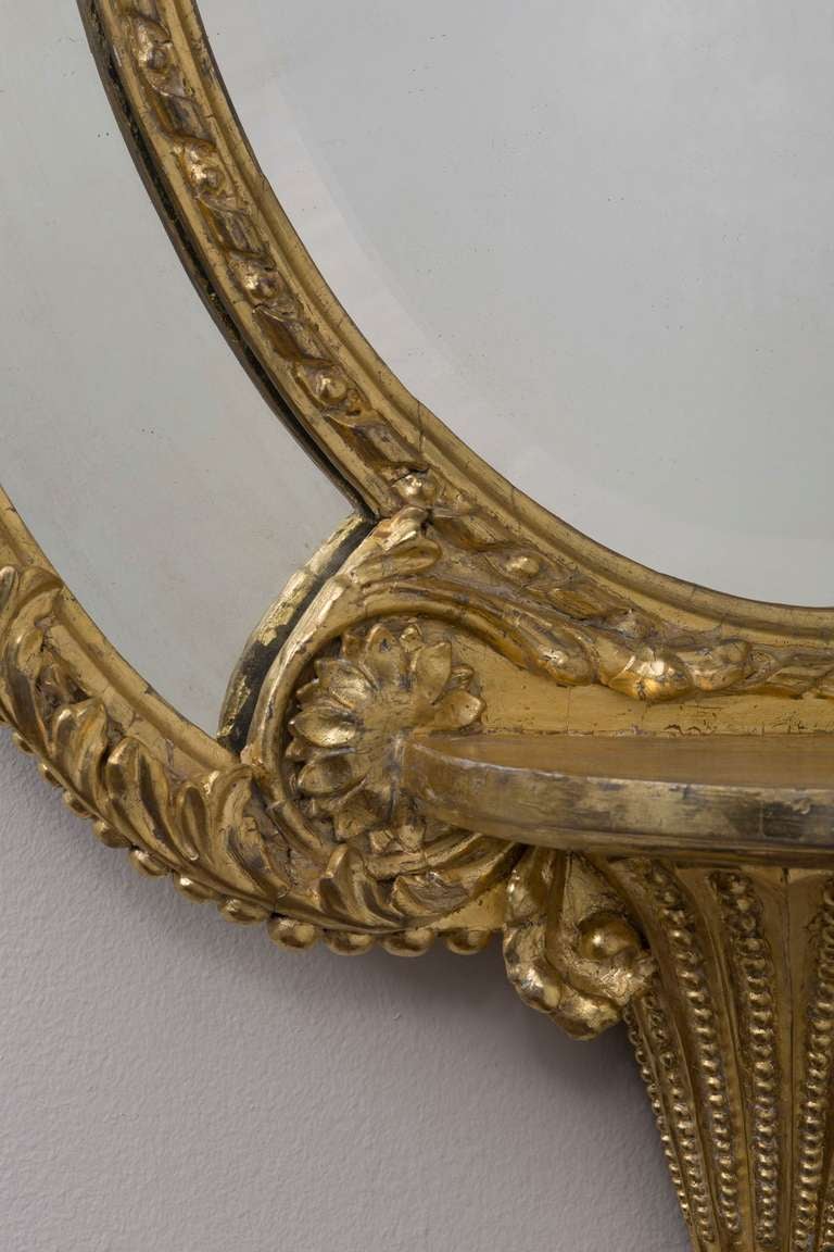 Paar Regency-Spiegel aus vergoldetem Holz im Angebot 3