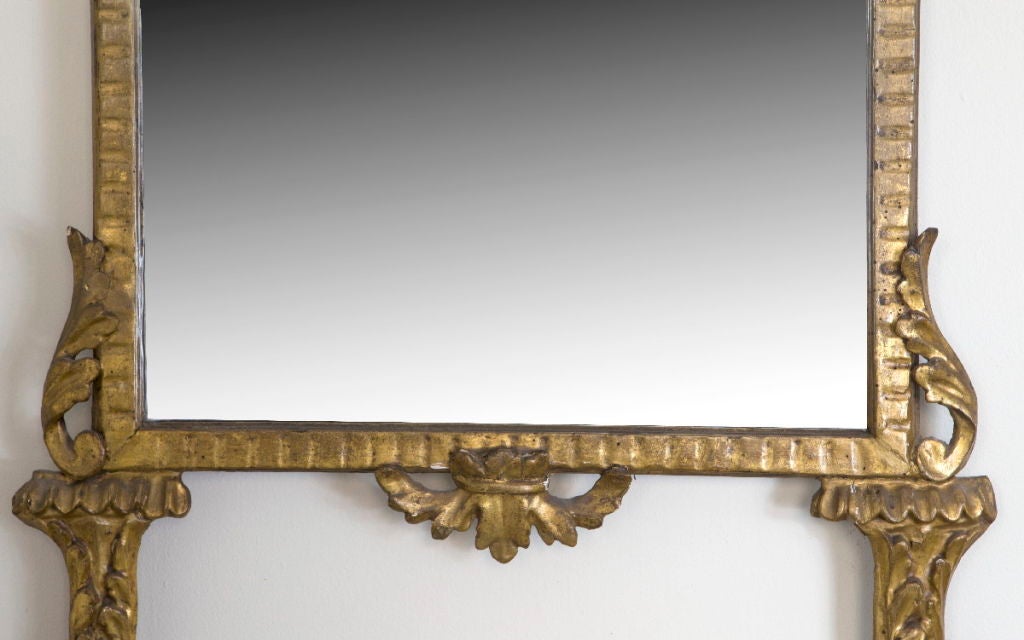 Italienischer neoklassizistischer Spiegel aus Giltwood (Holz) im Angebot