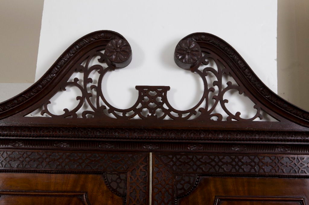 George III Chippendale Mahogany Linen Press For Sale at 1stDibs