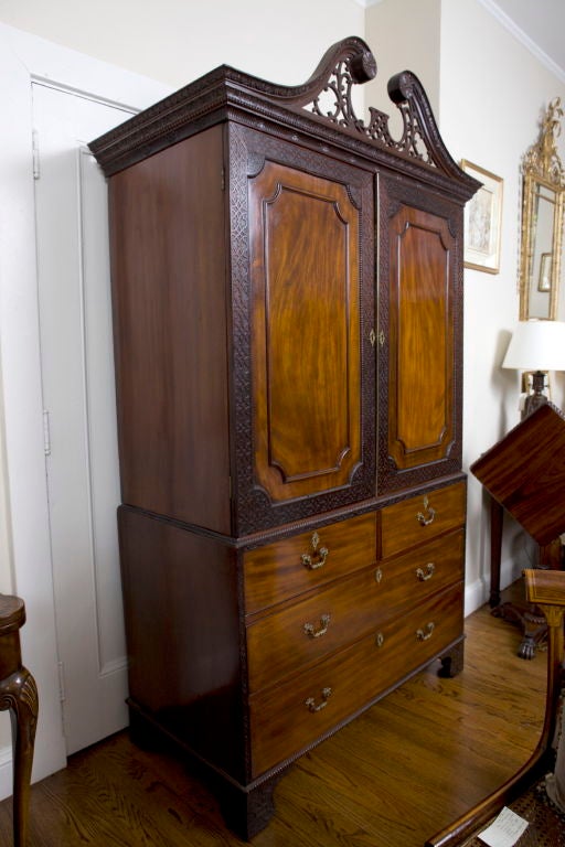 18th Century George III Chippendale Mahogany Linen Press For Sale