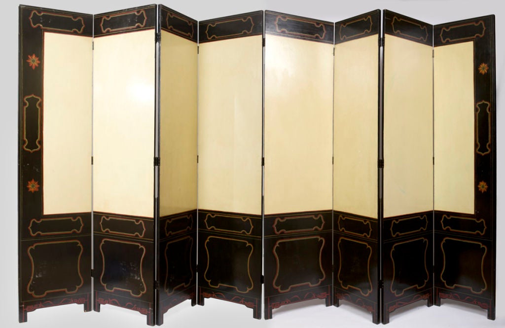 Chinese Black and Polychrome Lacquered Eight-Panel Screen For Sale 5