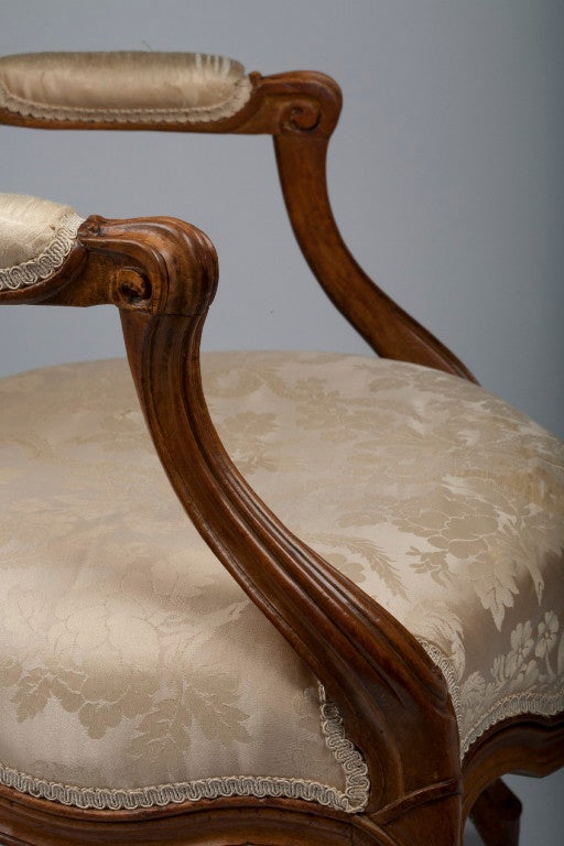 Wood Large Louis XV Beechwood Fauteuil Cabriolet, stamped Delanois