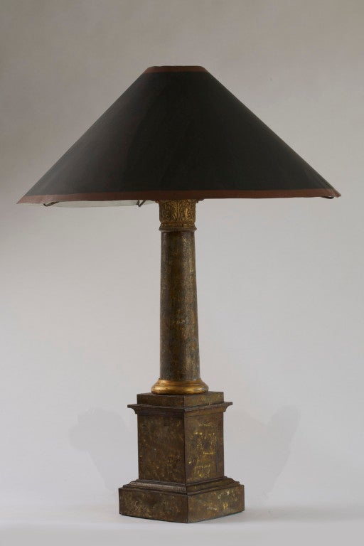 Lampe de table Empire marbrée et dorée