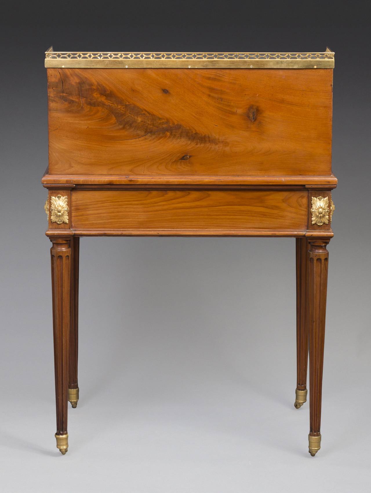 Louis XVI Ormolu Mounted Mahogany Bureau A Cylindre (Desk) Attributed to Leleu In Excellent Condition In Kittery Point, ME