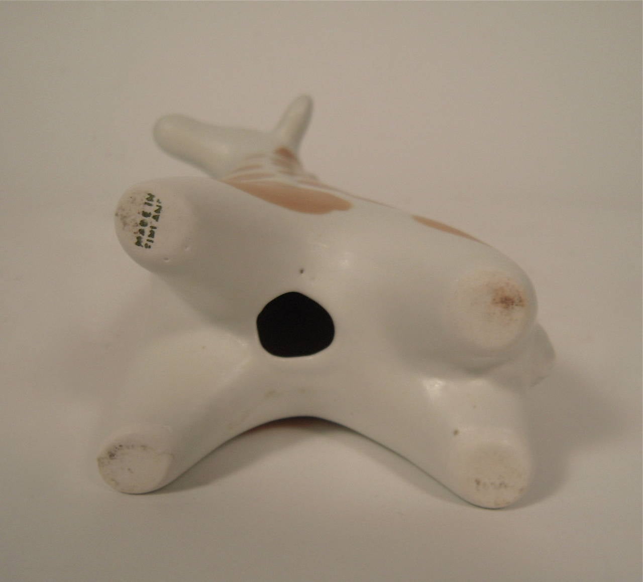 Vintage Arabia Pottery Giraffe by Taisto Kaasinen, Finnish, circa