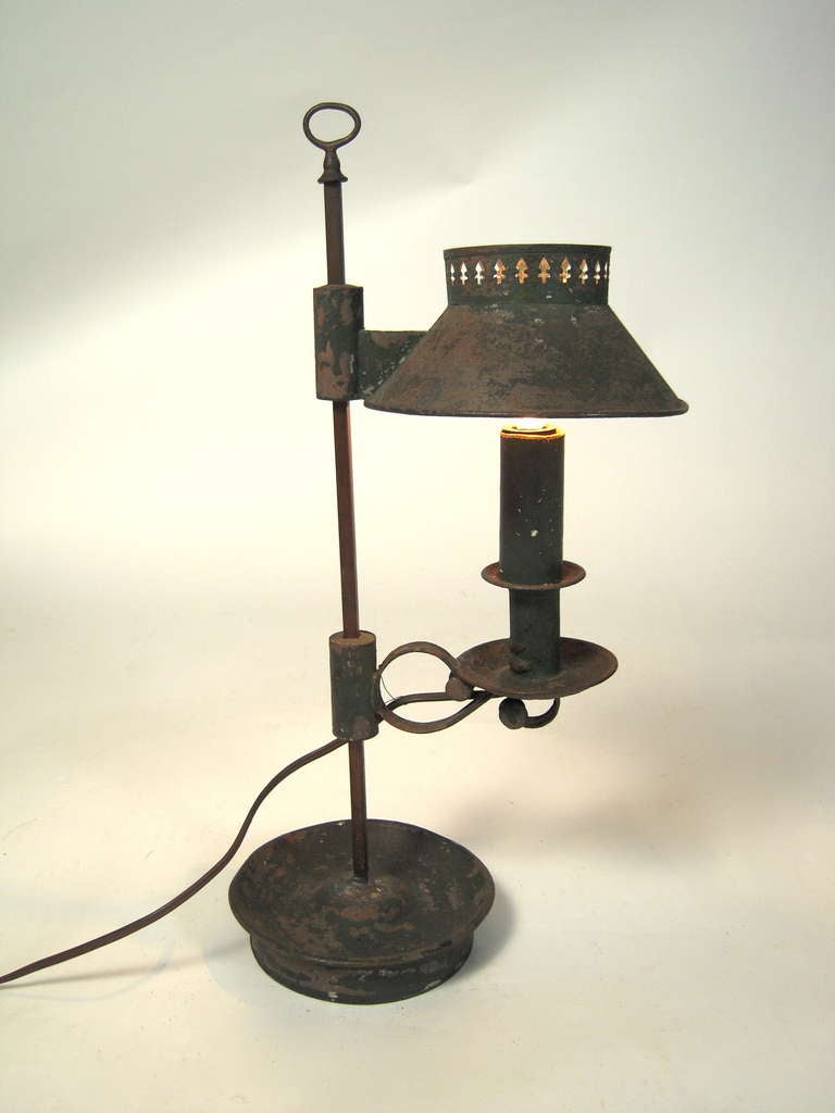 Antique French Tôle Lamp In Good Condition In Essex, MA
