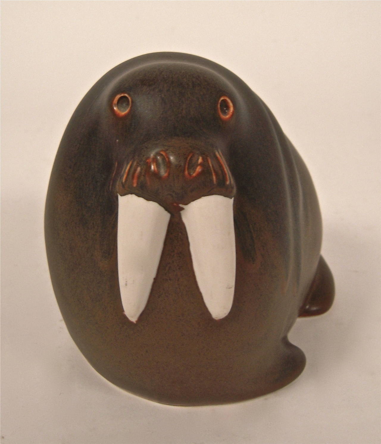 Finnish Mid-Century Pottery Walrus by Taisto Kaasinen In Excellent Condition In Essex, MA