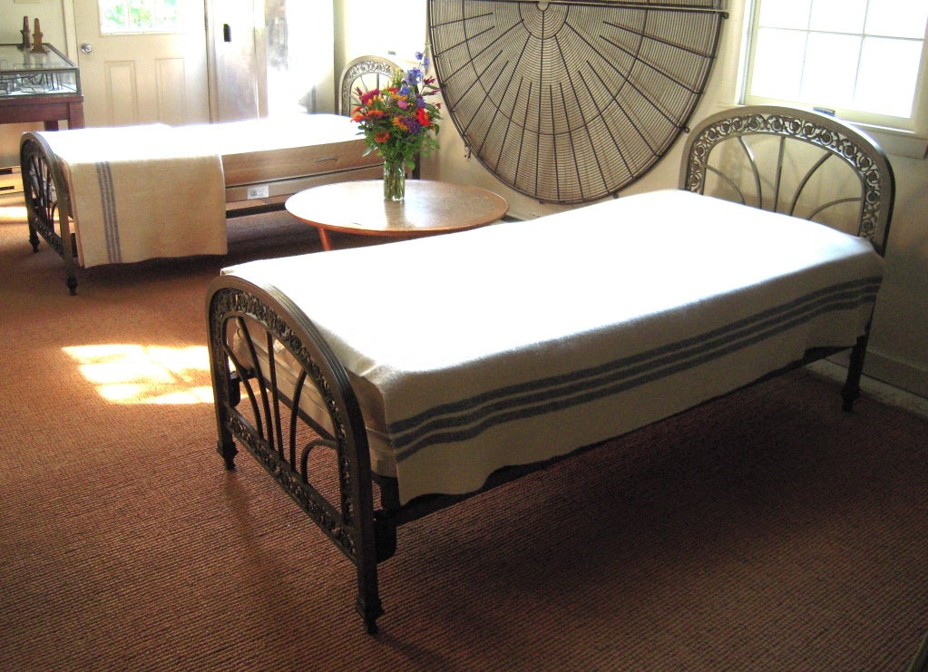 Pair of French Art Deco Period Metal Beds 7