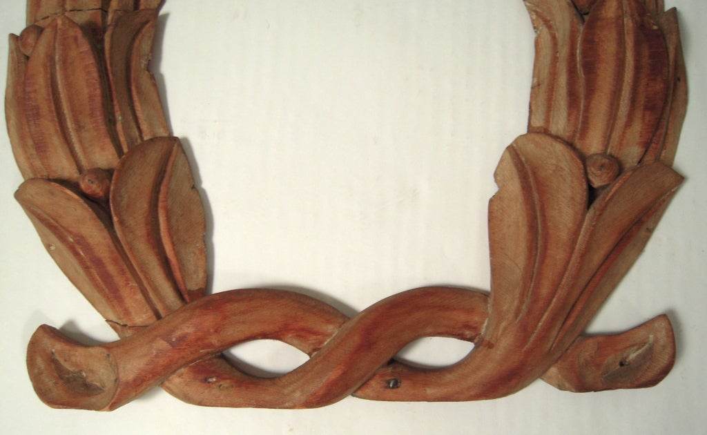 Pair of 19th C American Carved Wood Laurel Wreath Architectural Ornaments In Excellent Condition In Essex, MA