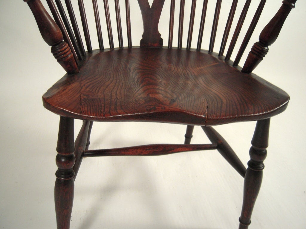 19th Century English Wheel Back Windsor Arm Chair